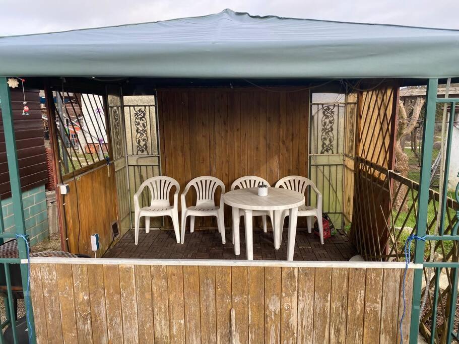 Bungalow Im Gruenen Werneuchen Εξωτερικό φωτογραφία