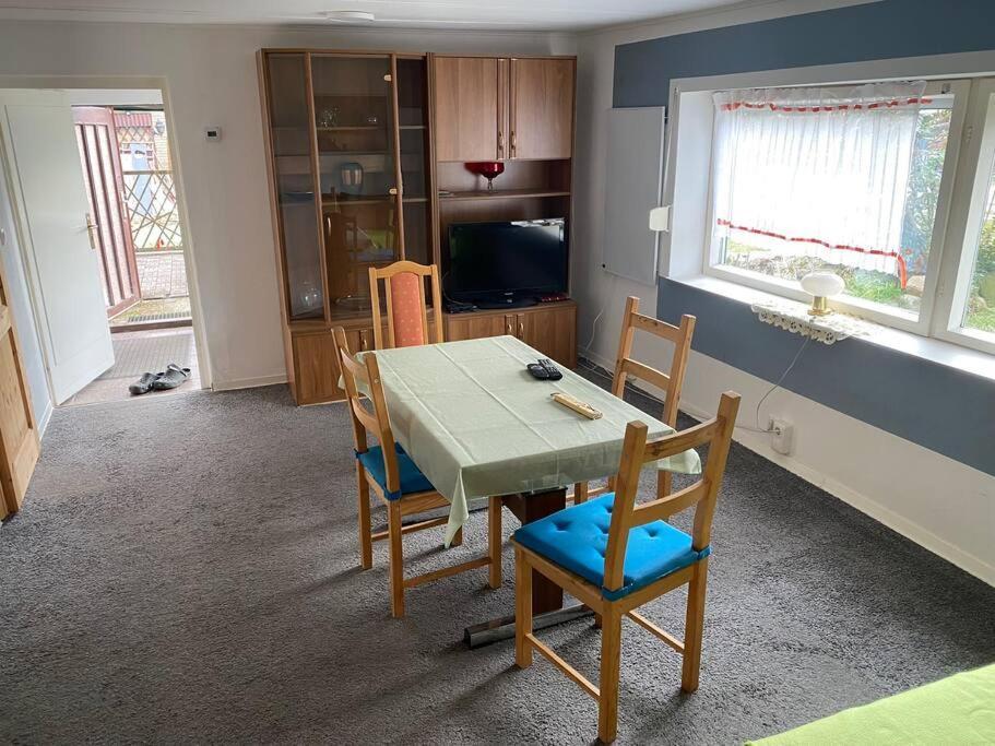 Bungalow Im Gruenen Werneuchen Εξωτερικό φωτογραφία
